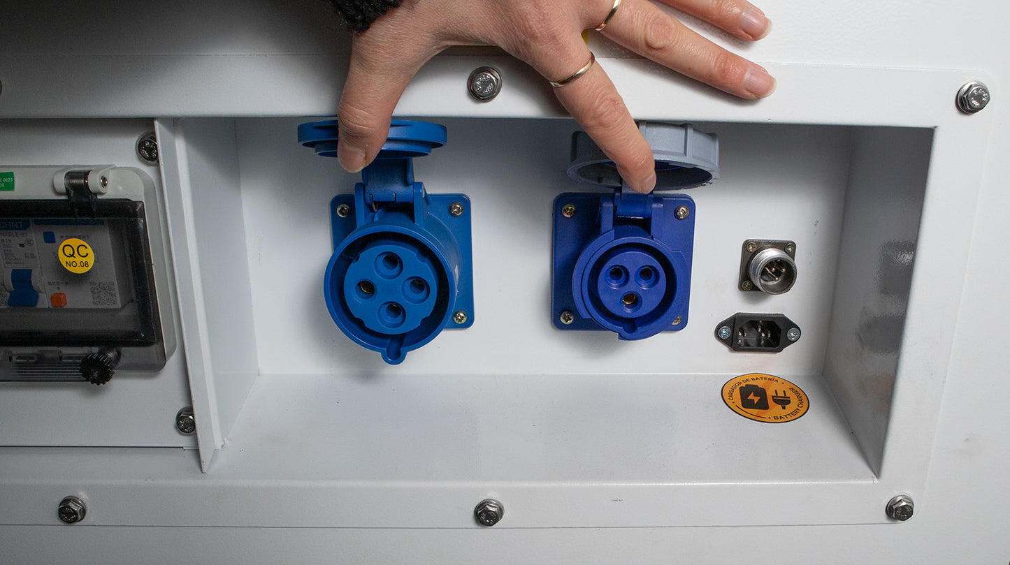 Hyundai Dg14Kse Diesel Strømaggregat 230V 3-Fase 13,8Kva - 1500Rpm - Vannkjølt