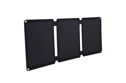 Skanbatt 'Alt I Ett' Bærbart Solcellepanel 21W (3X7W) shown in angle view