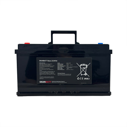 SKANBATT Base Lithium - 12V 100Ah 100A BMS - 352x174x190mm - 3 Års garanti - Bobil shown in angle view