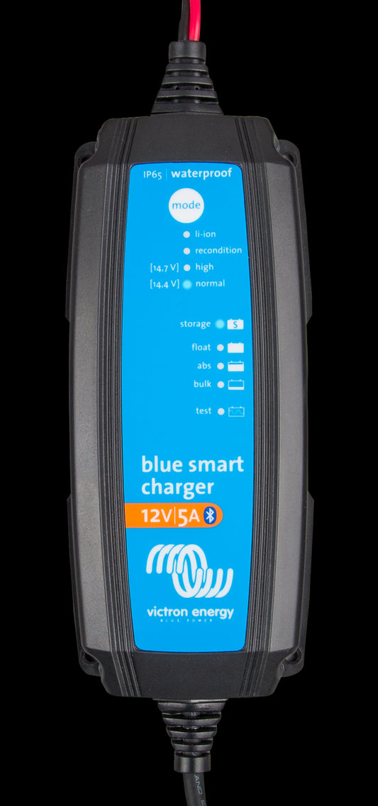 Blue Smart IP65s Charger 12/4(1) 230V CEE 7/16 Retail - Image 1