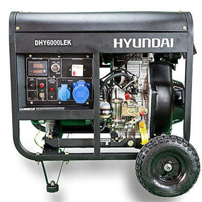 Hyundai Dhy6000Lek Strømaggregat 5300W - Elektrisk Start - Diesel - inkl. klargjøring shown in angle view