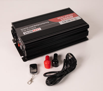 Skanbatt Inverter 12V 1000W Ren Sinus Med Nettprioritering Og Trådløs Fjernkontroll label detail