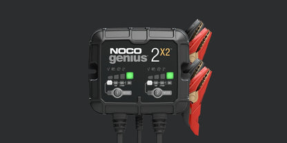 Noco Elektronisk Batterilader 6/12V 2X2A (2-Kanaler) shown in angle view
