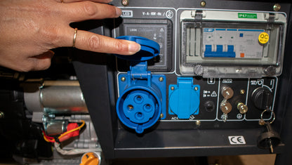 HYUNDAI HY10000LEK-3 Strømaggregat 10kVA - 230V 3-FAS - BENSIN - inkl. klargjøring label detail