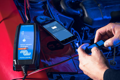 Victron Blue Smart Ip65 Batterilader 12V 10A M/Bluetooth shown in detail view