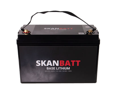 SKANBATT Base Lithium - 12V 100Ah 100A BMS - 326x173x215mm - 3 Års garanti shown in angle view