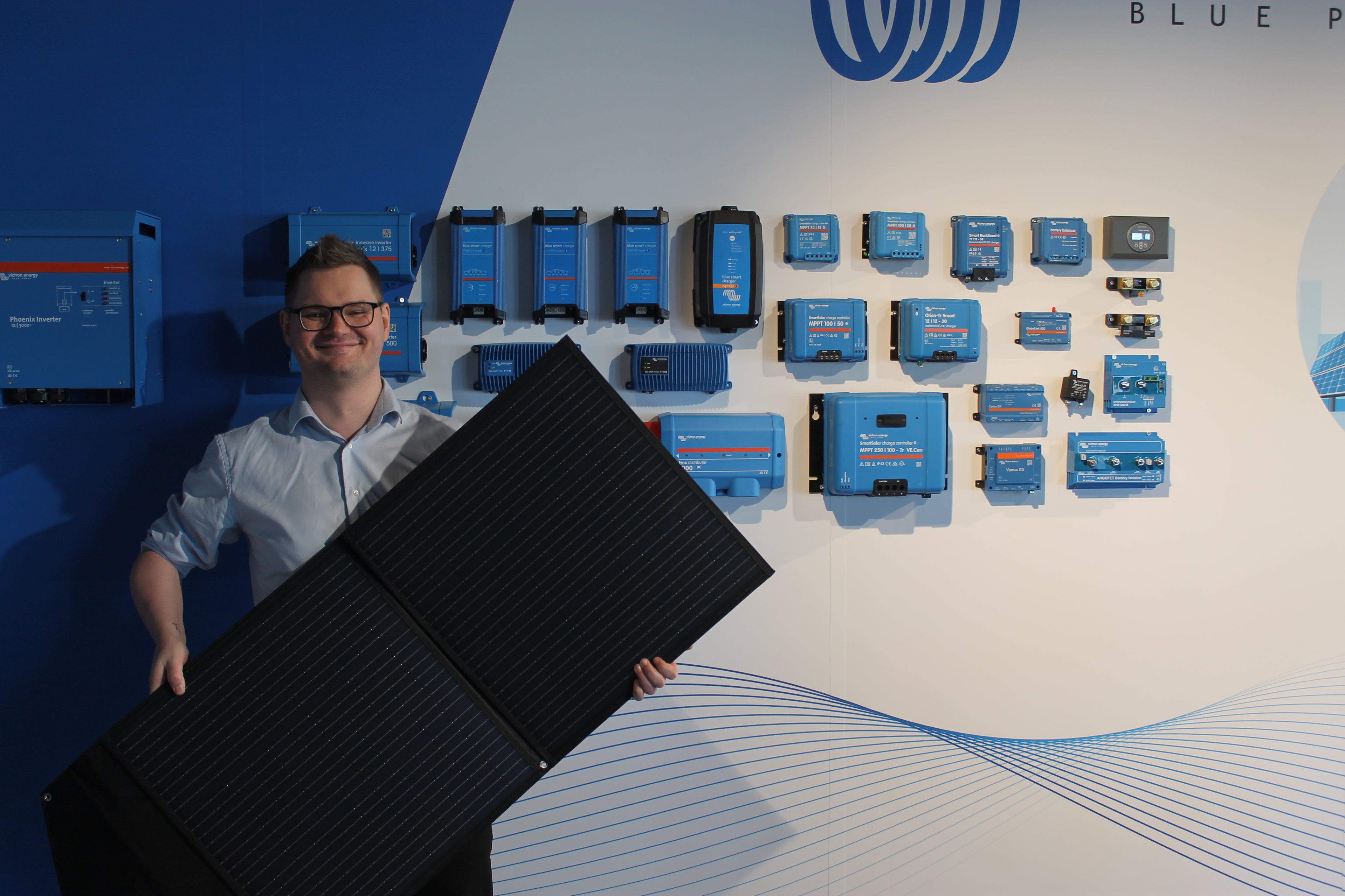 Solcellepaneler og batterier fra Skanbatt til hytte, båt og bil – Proffvolt